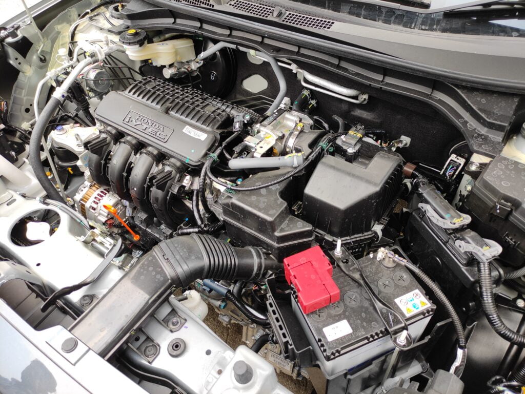 honda amaze engine options